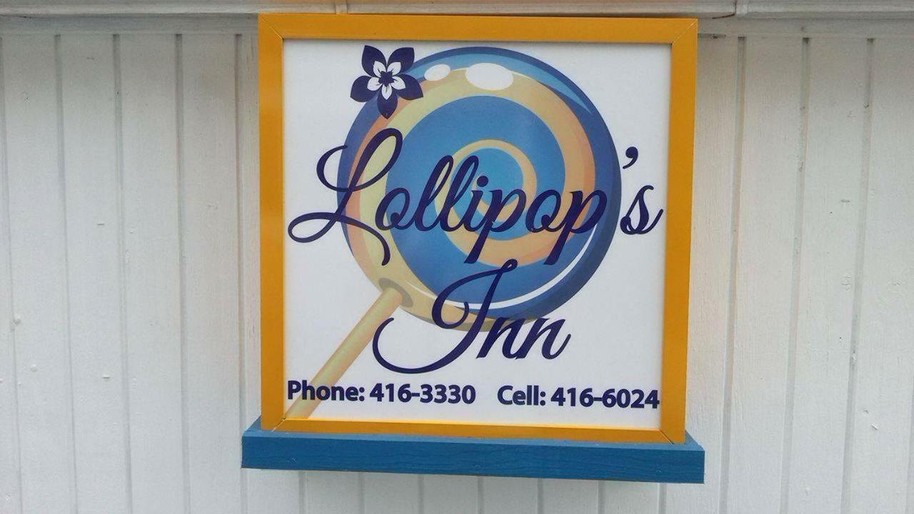 Lollipops Inn The Bottom  Luaran gambar